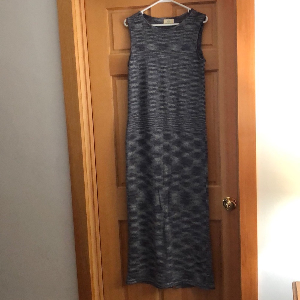 Dia machine knit maxi